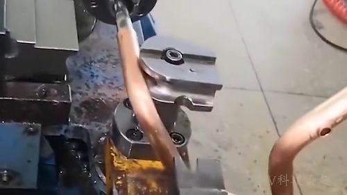 實拍工廠機械加工過程：金屬藝術的震撼之旅